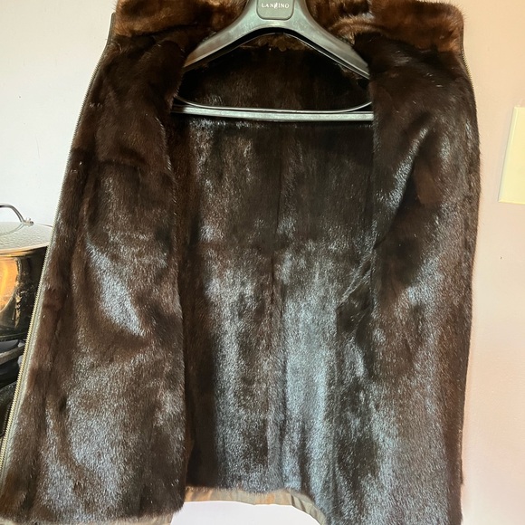 Sanchini Collection Man’s Sable Short                          Made in Italy - Picture 13 of 14